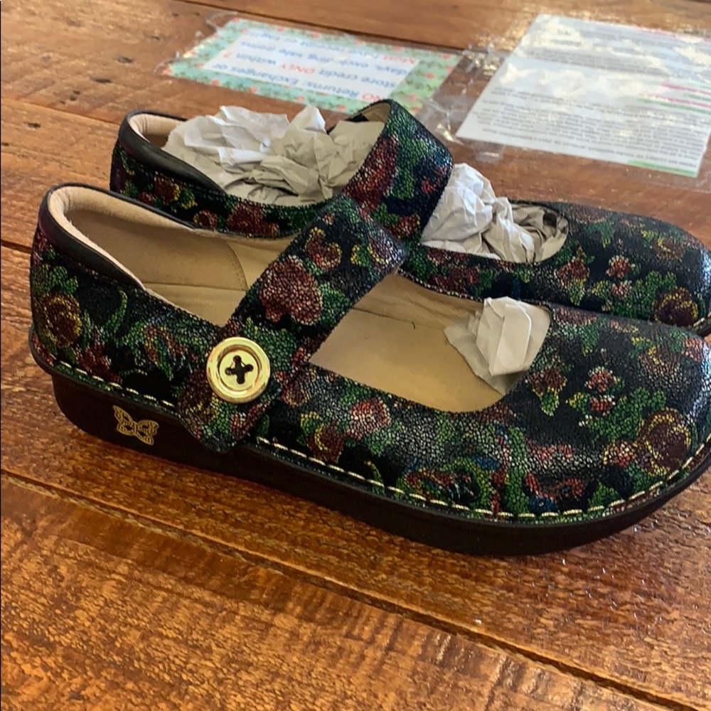 Alegria shoes🌈